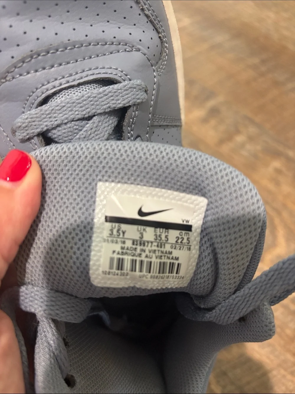 Nike Kids Mid-Top Sneakers in Gray with Pink Camo Swoosh